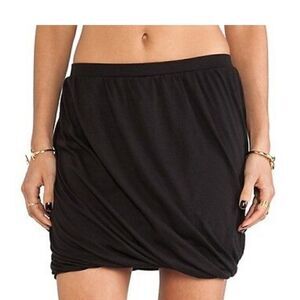 3/$20 Banana Republic Stretch Bubble Skirt